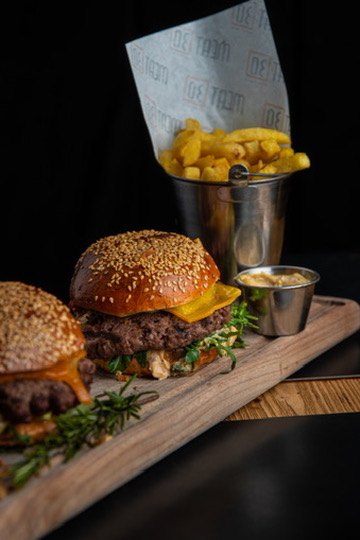 Burgers and fresh fries at MEAT30